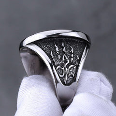 Barking Wolf Ring