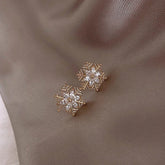 Silver Needle Zircon Snowflake Ear Stud Earrings For Women