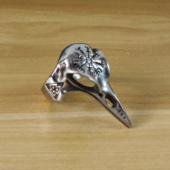 Ravens Skull Compass Ring