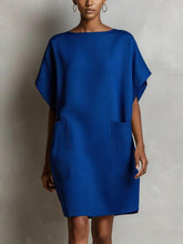Womens Loose-Fitting Boatneck Dress With Batwing Sleeves And Large Pockets