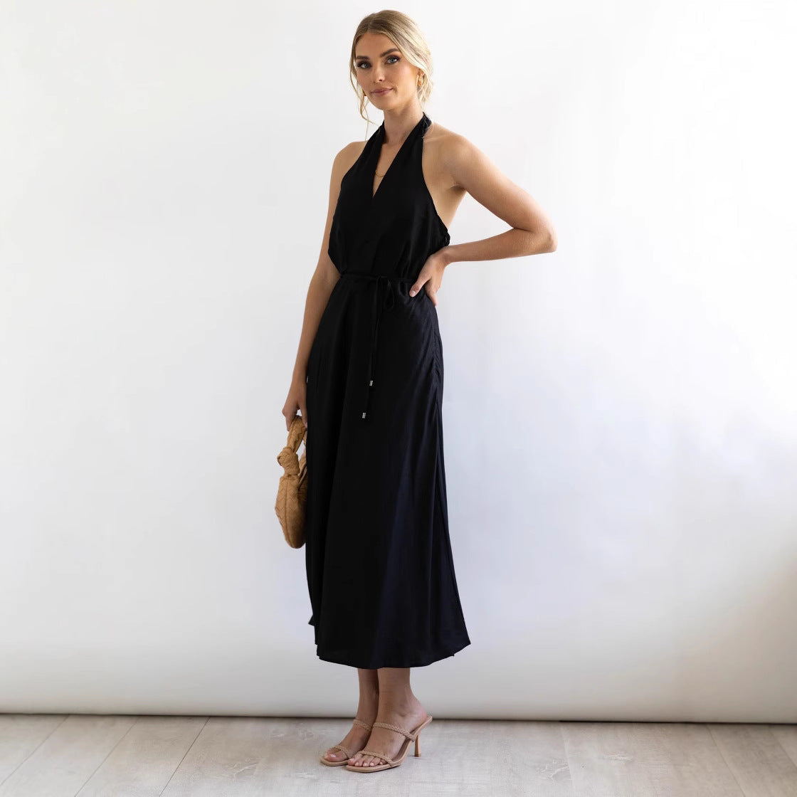 Halterneck Backless Dress