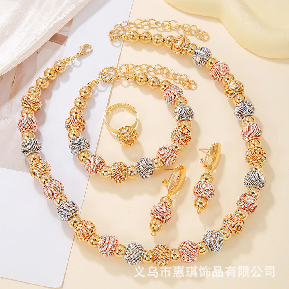 Contrast Large Round Bead Necklace