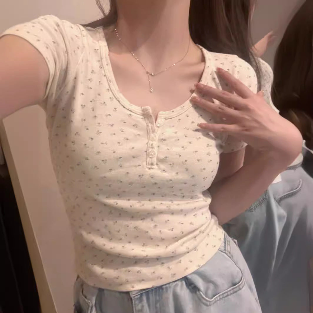 U-neck Floral Short Sleeved Short Top For Women