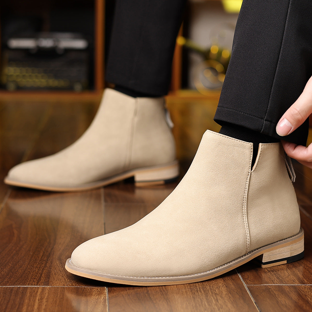 And Retro Men's Matte Martin Boots