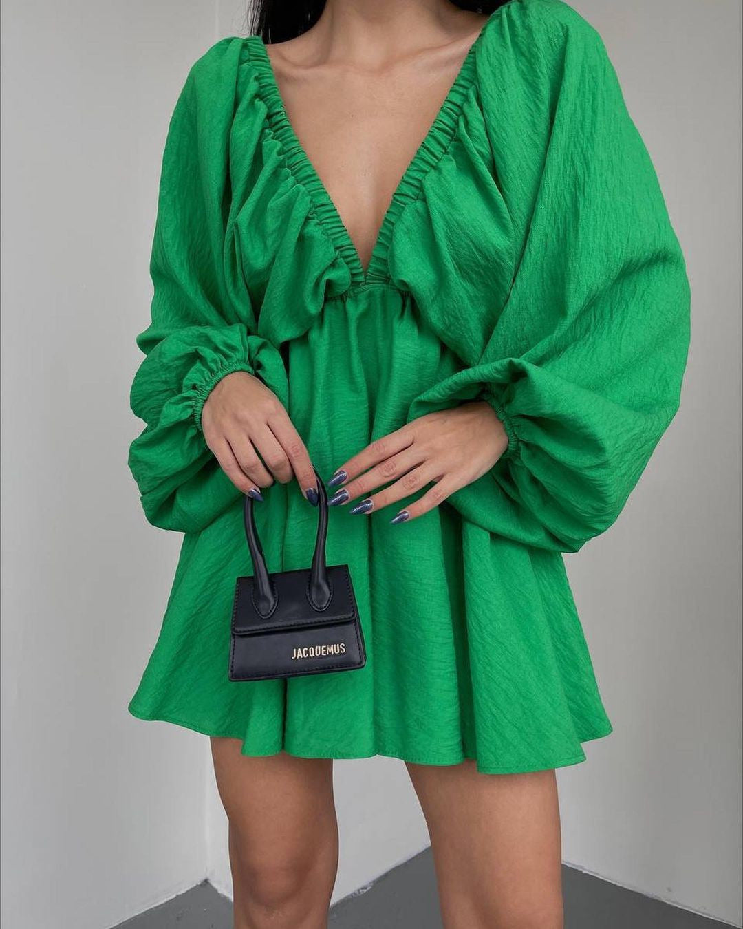 V-Neck Lantern Sleeve Dress â€?Loose Fit Long Sleeve Casual Dress