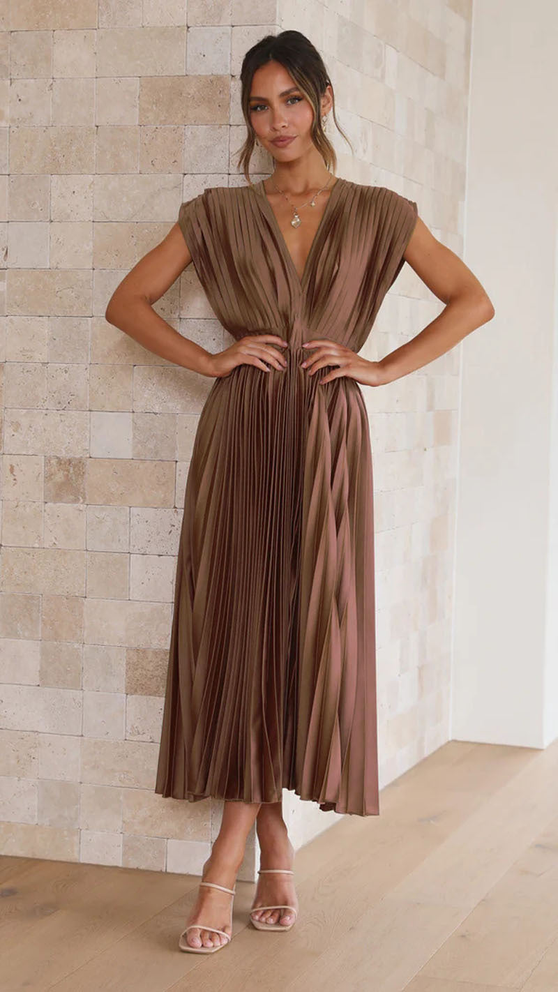 V-Neck Pleated Sleeveless Dress â€?Casual Loose Fit with Zip Detail