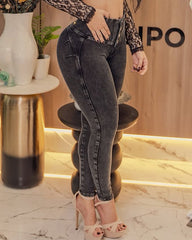 High-Stretch Slim-Fit Hip-Lifting Jeans