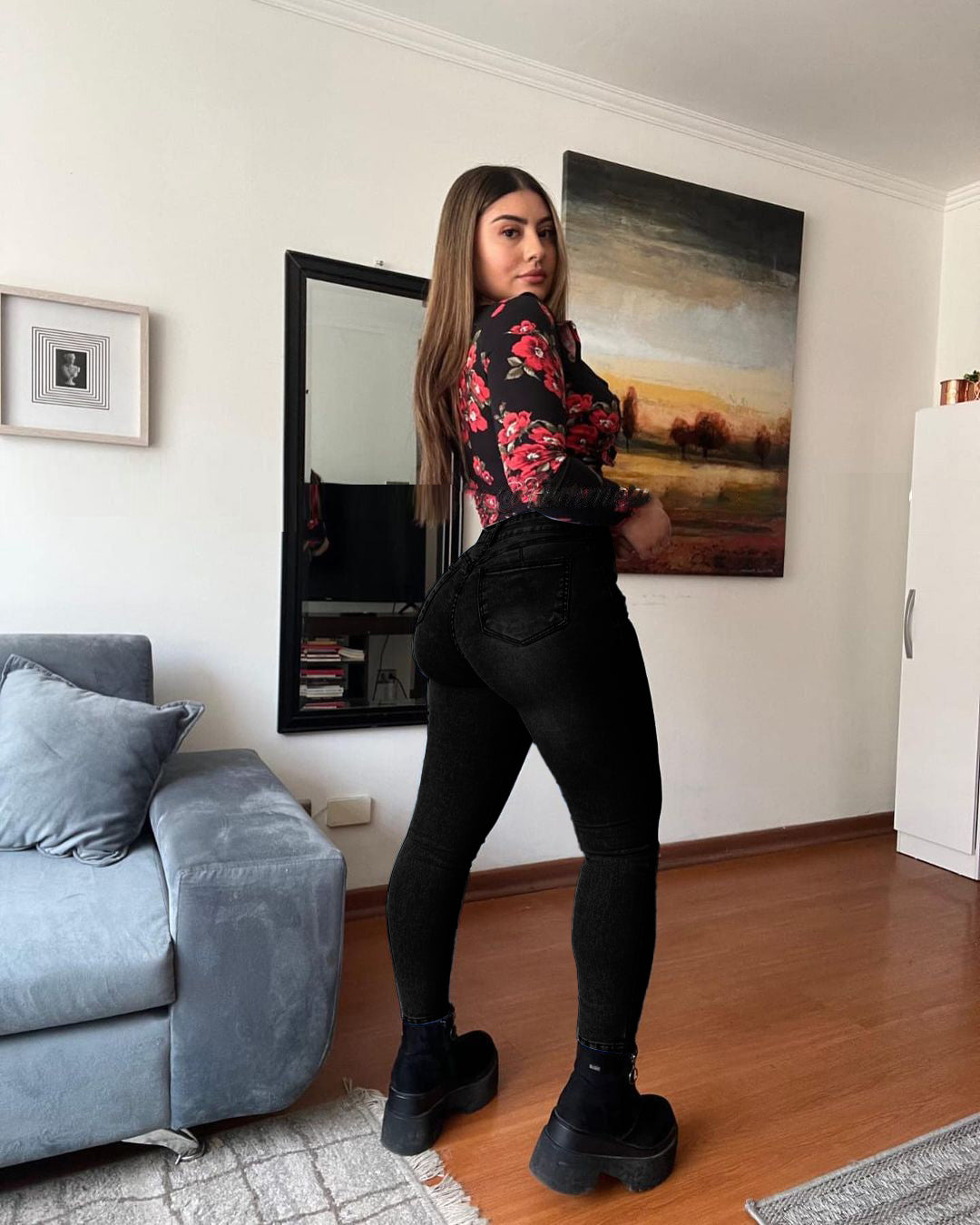 Full Elasticated And Comfortable Push Up High Waist Skinny Jeans