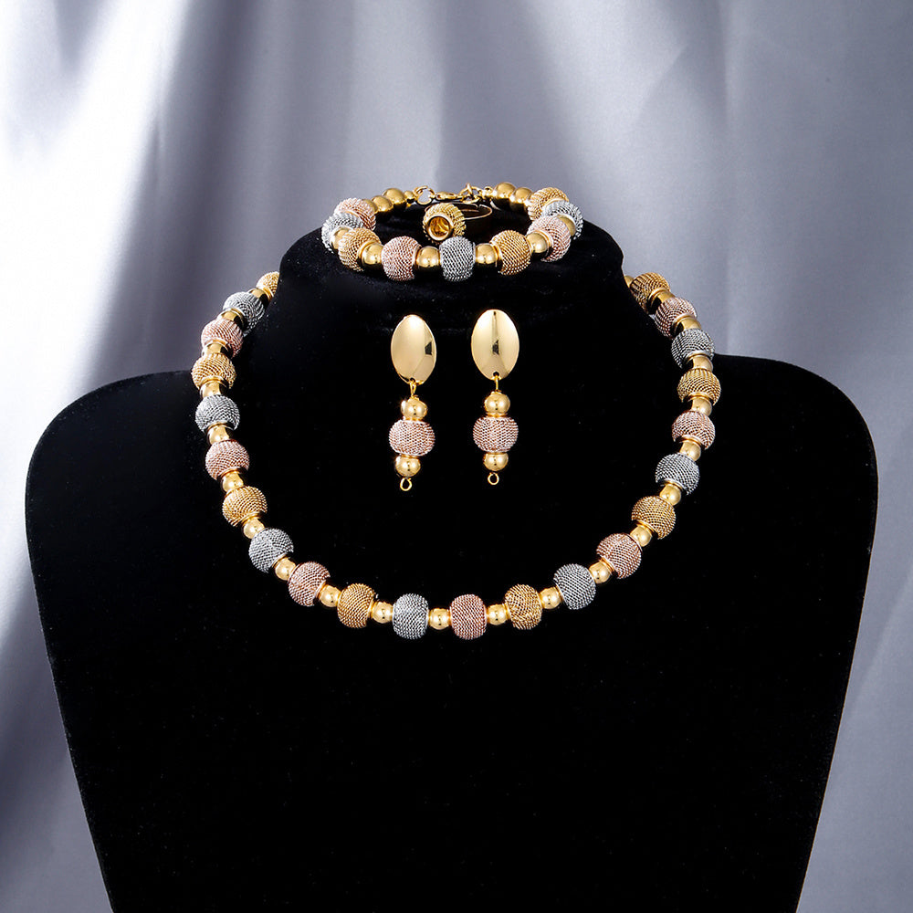 Contrast Large Round Bead Necklace