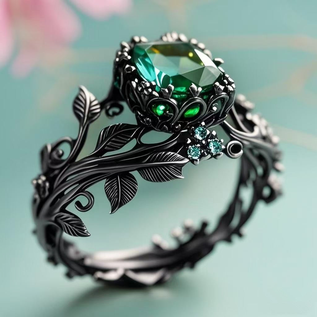 Hot Selling Totem Ring, Vintage Alloy Inlaid Green Crystal Finger Ring