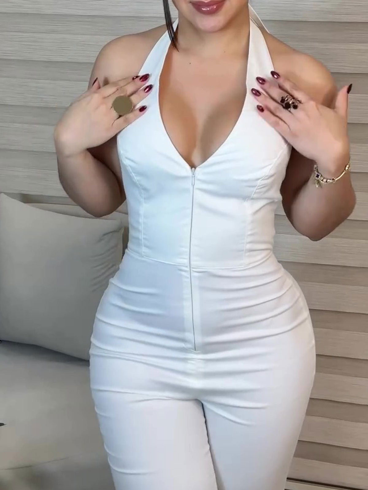 Sleeveless V-Neck Slimming Jumpsuit