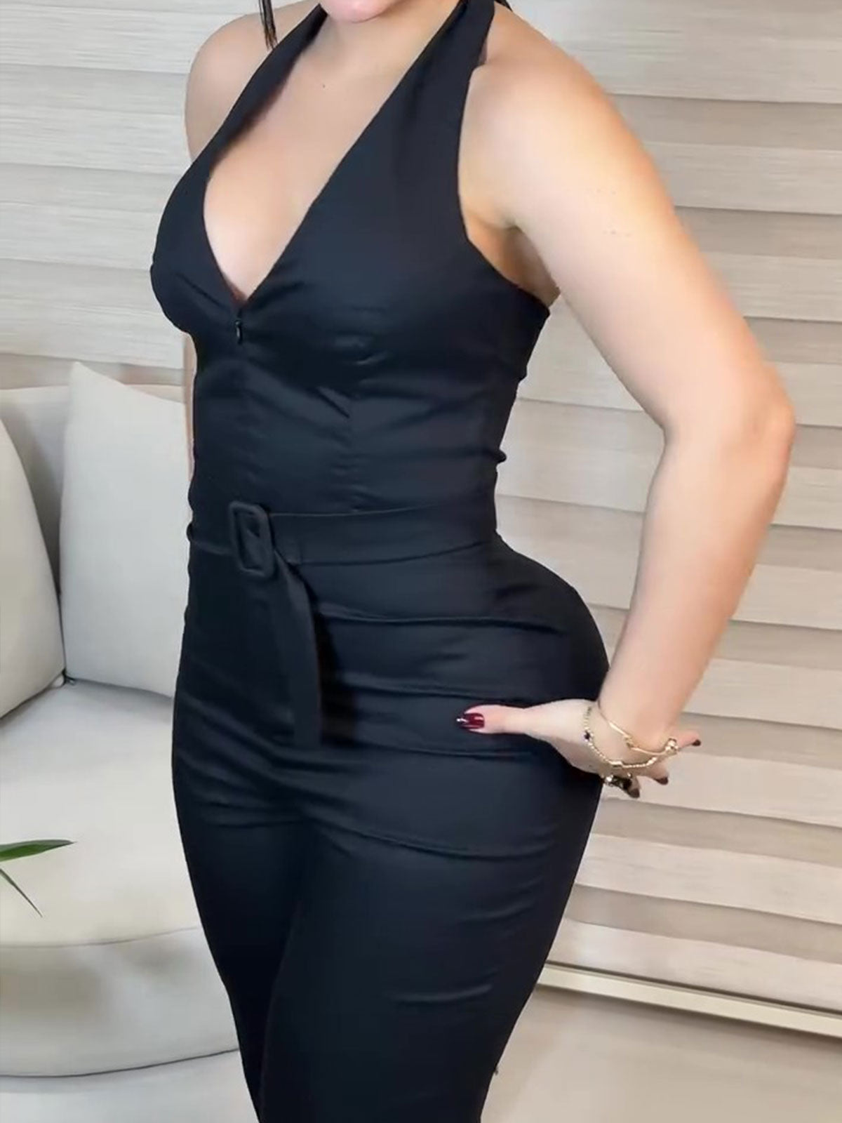Sleeveless V-Neck Slimming Jumpsuit