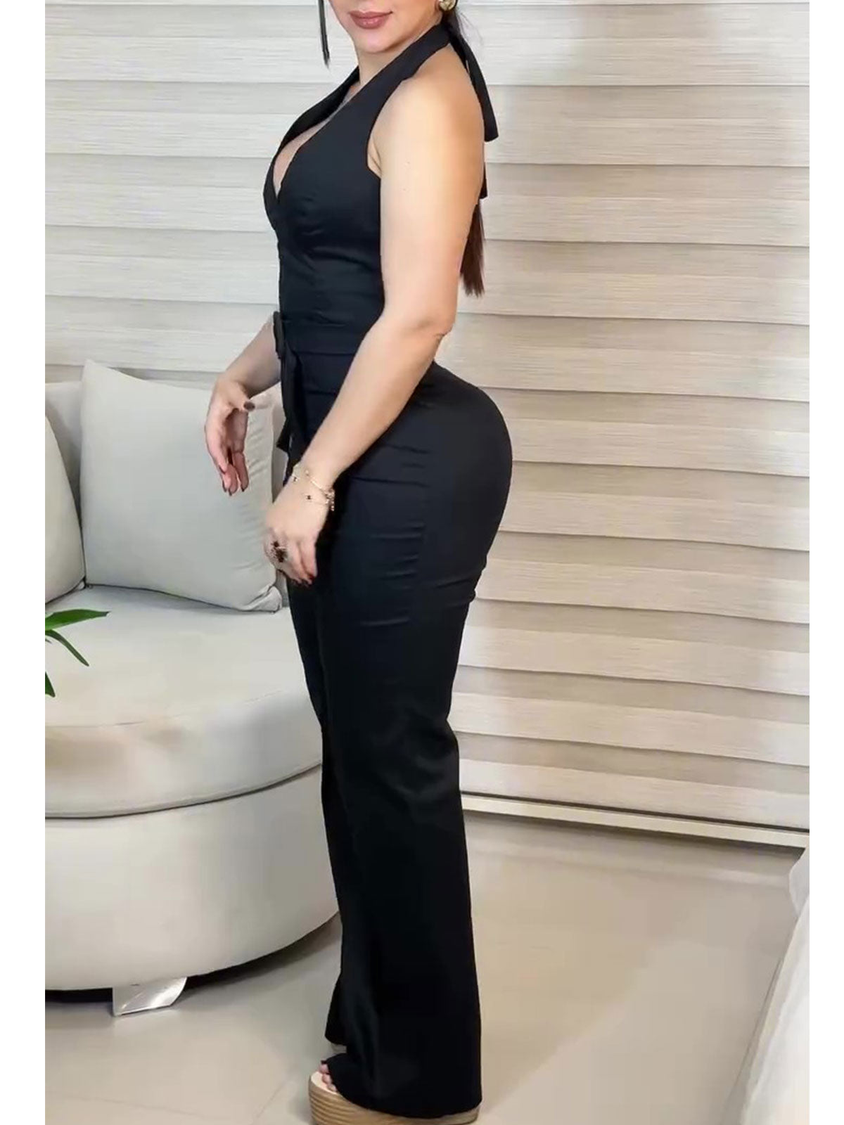 Sleeveless V-Neck Slimming Jumpsuit