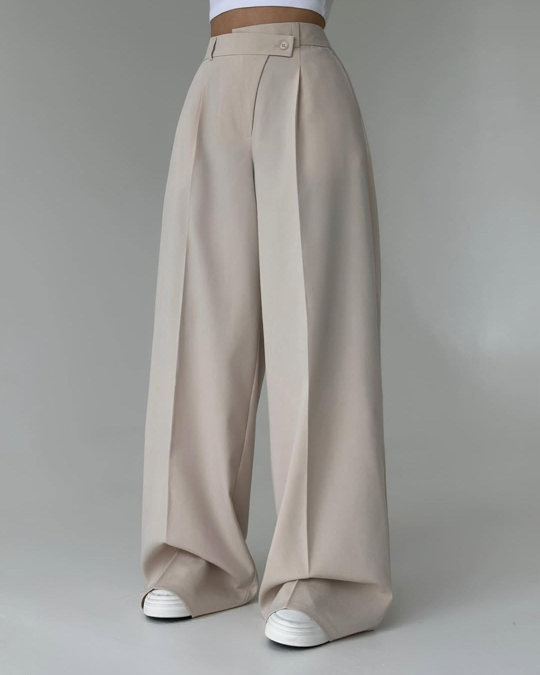 High-Waisted Wide-Leg Pleated Trousers for Women