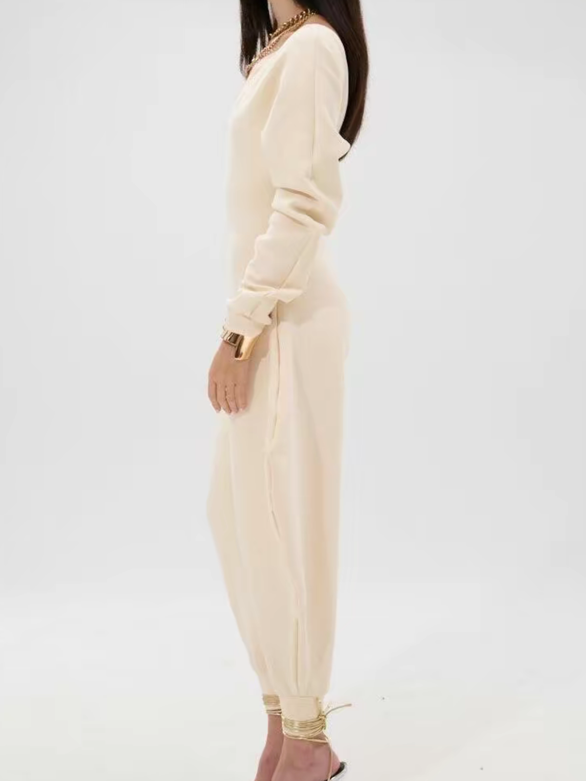 V-Neck Slim Long-Sleeved Jumpsuit