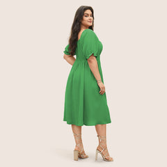 Retro Square-Neck Puff-Sleeve Waist-Cinched Slimming Green Midi Dress