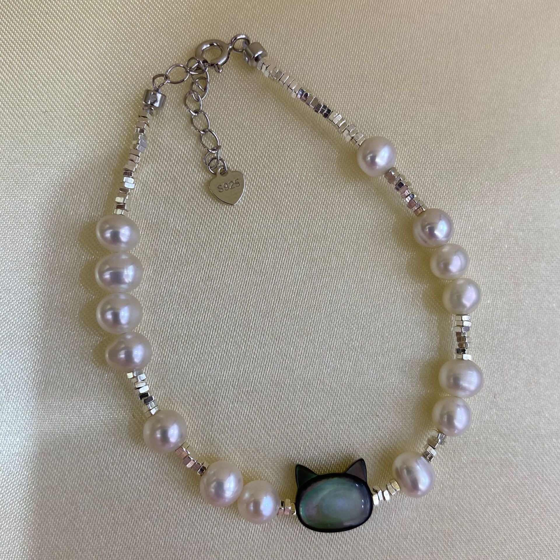 Cute Cat Freshwater Pearl Small Silver Bracelet