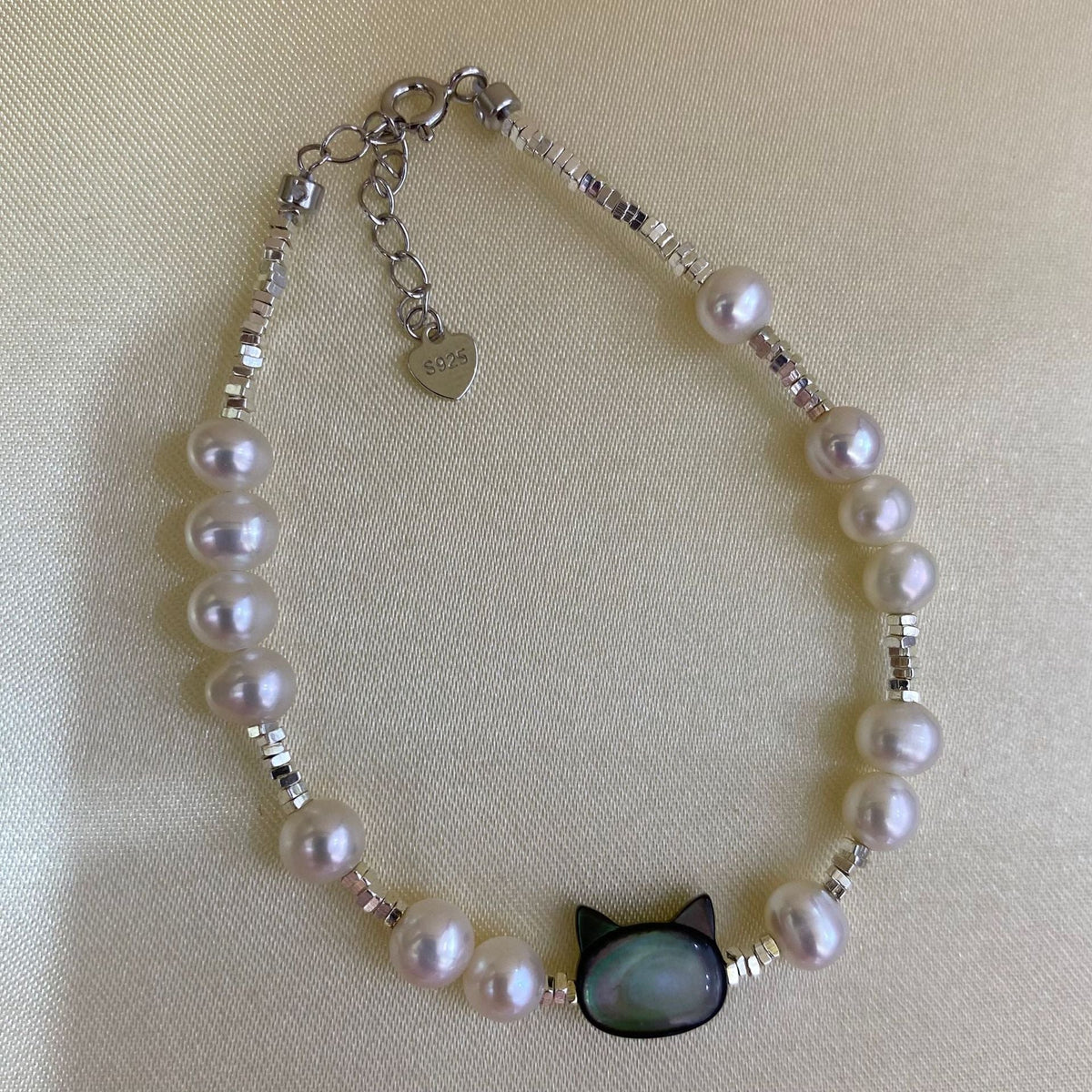 Cute Cat Freshwater Pearl Small Silver Bracelet
