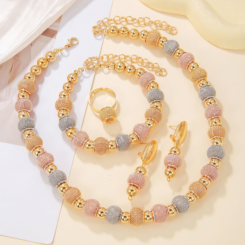 Contrast Large Round Bead Necklace