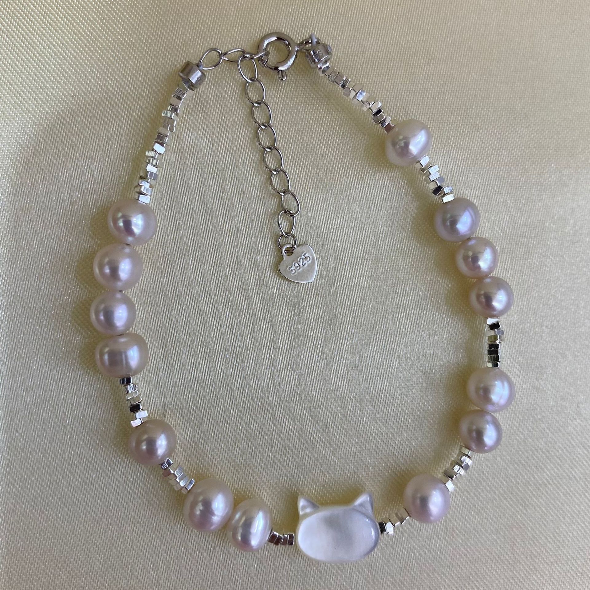 Cute Cat Freshwater Pearl Small Silver Bracelet