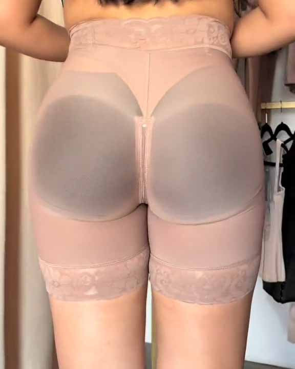 4028 Invisible Hourglass Faja Shorts
