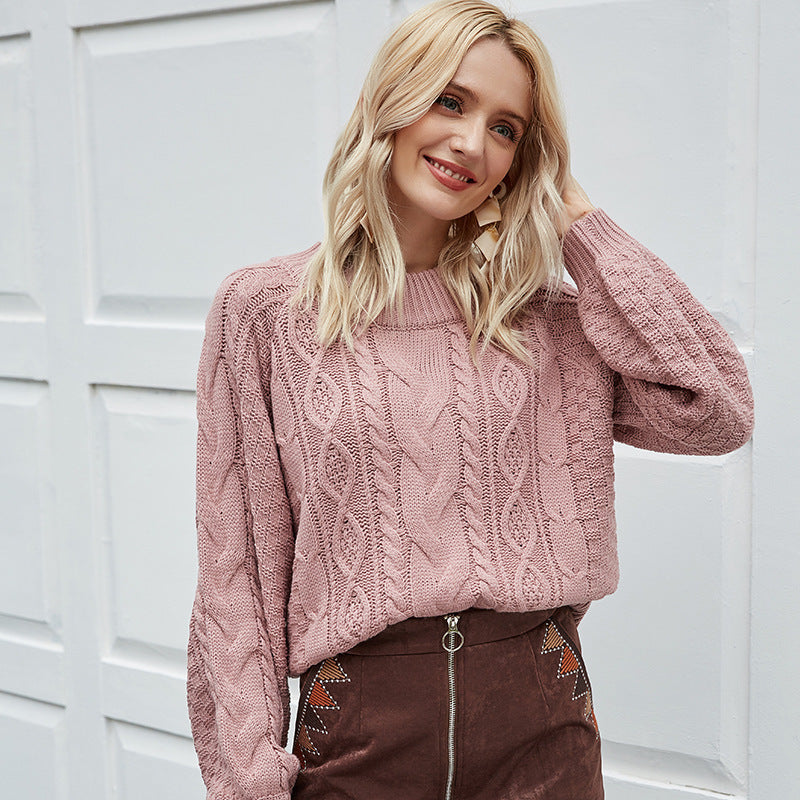 Round neck pullover sweater