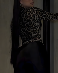 Long-Sleeved Leopard Print Top