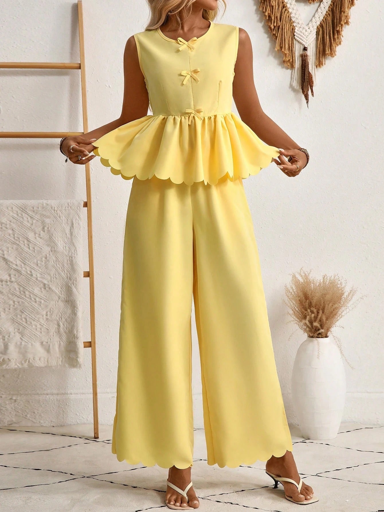 Two Pieces Outfits For Daily Wear