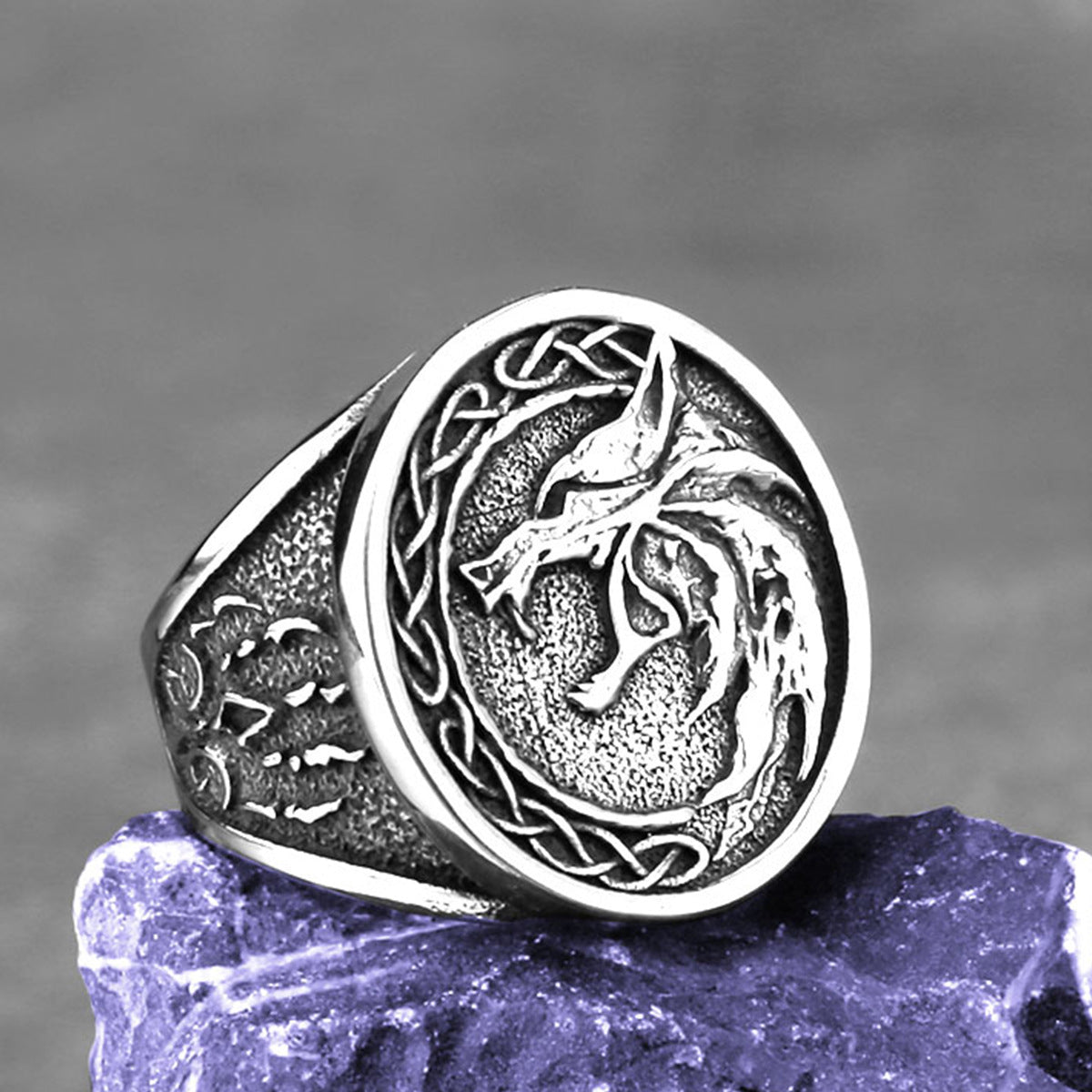 Barking Wolf Ring