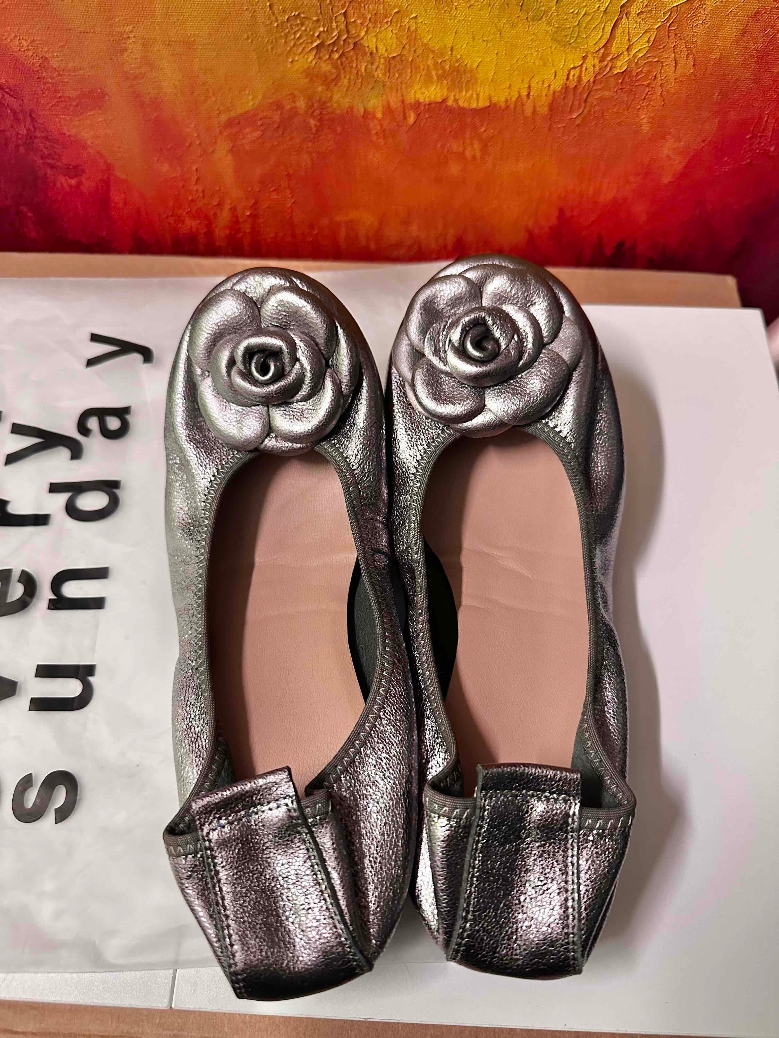 Camellia Genuine Leather Slip On Ballet Flats - Silver Gray/US 9