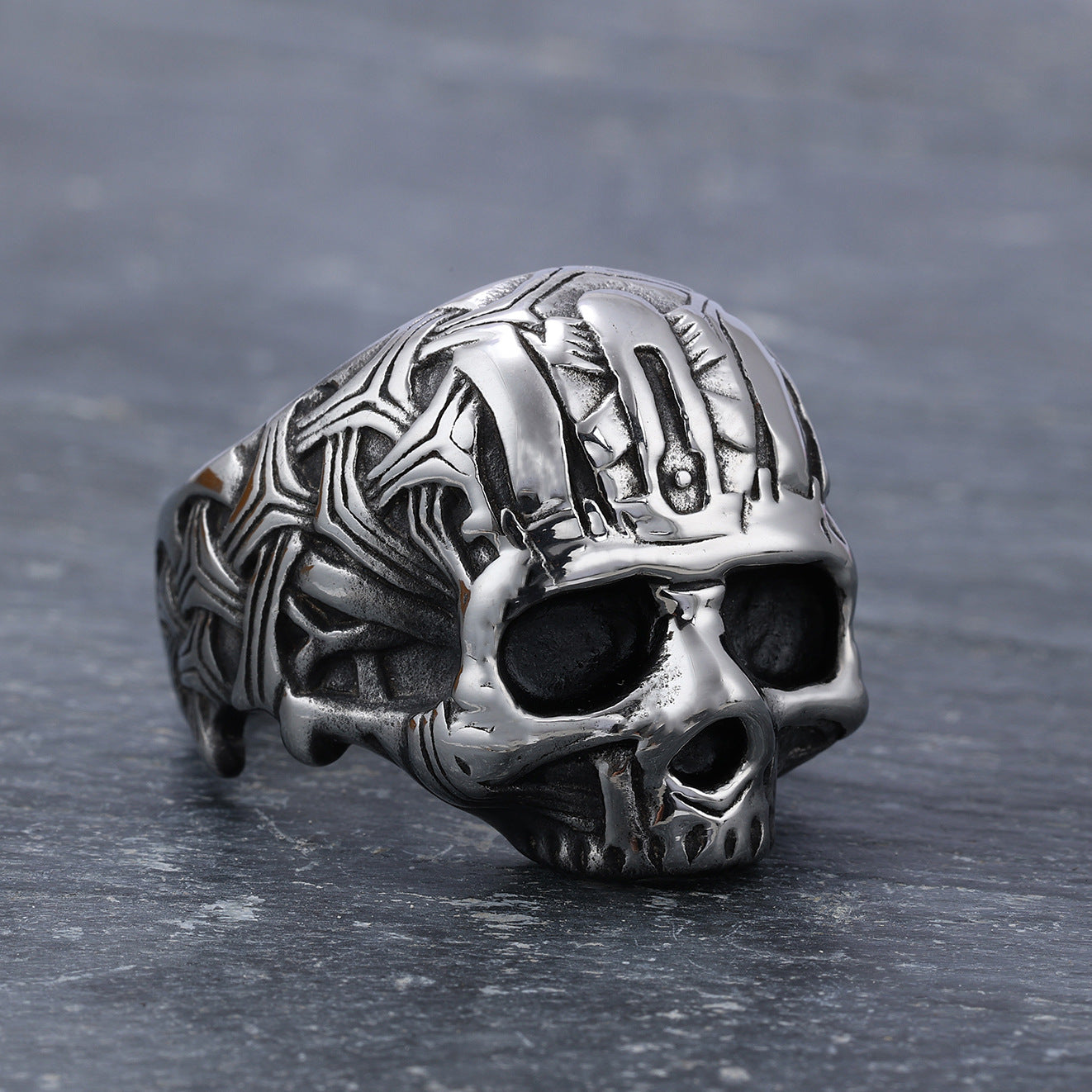 UNISEX Goth Criss-Cross Skull-Motif Ring