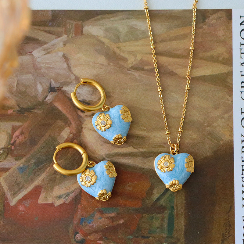 French Exquisite Blue Dripping Enamel Flower Love Necklace For Women