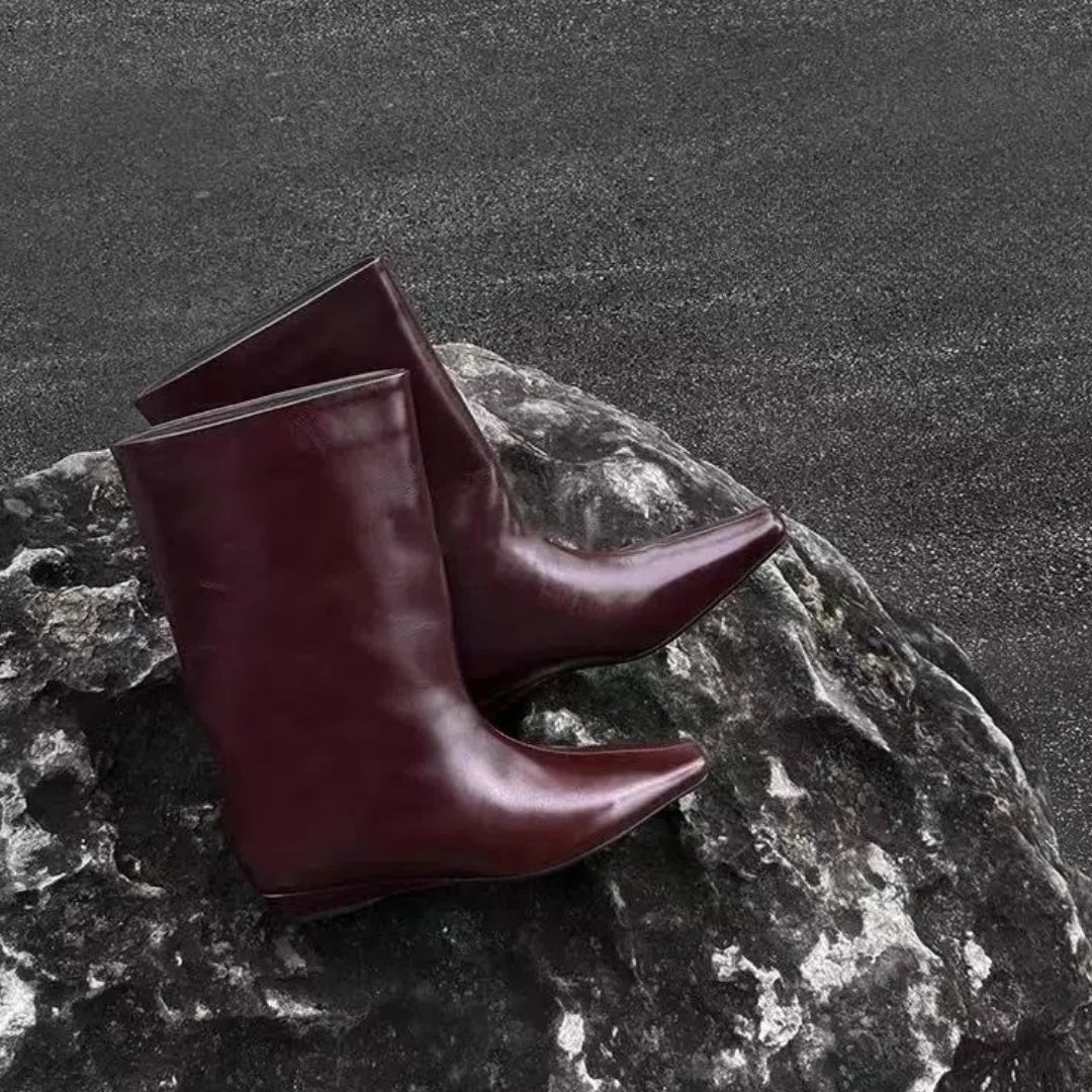 Osprey Minimalist Moto Ankle Boots