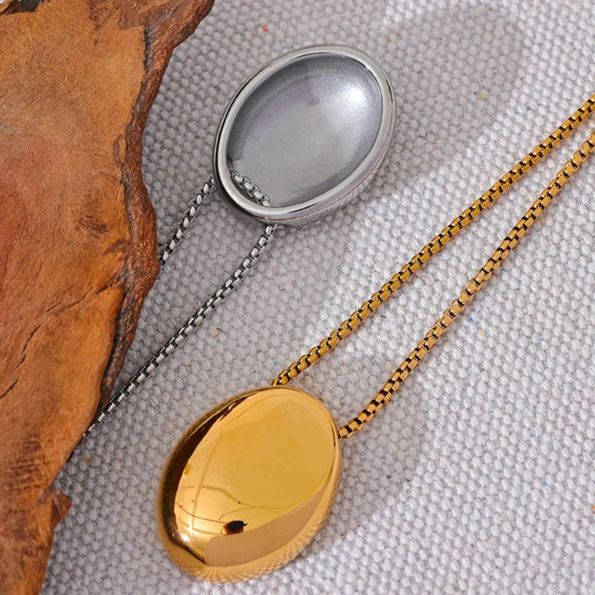 Penelope Pebble Shape Pendant Necklace