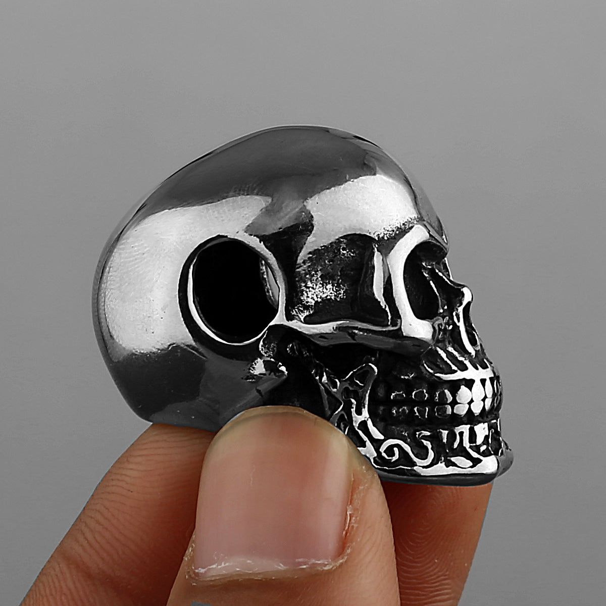 Punk Rock Skull-Motif Necklace