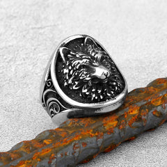 Relief Forest Wolf Ring