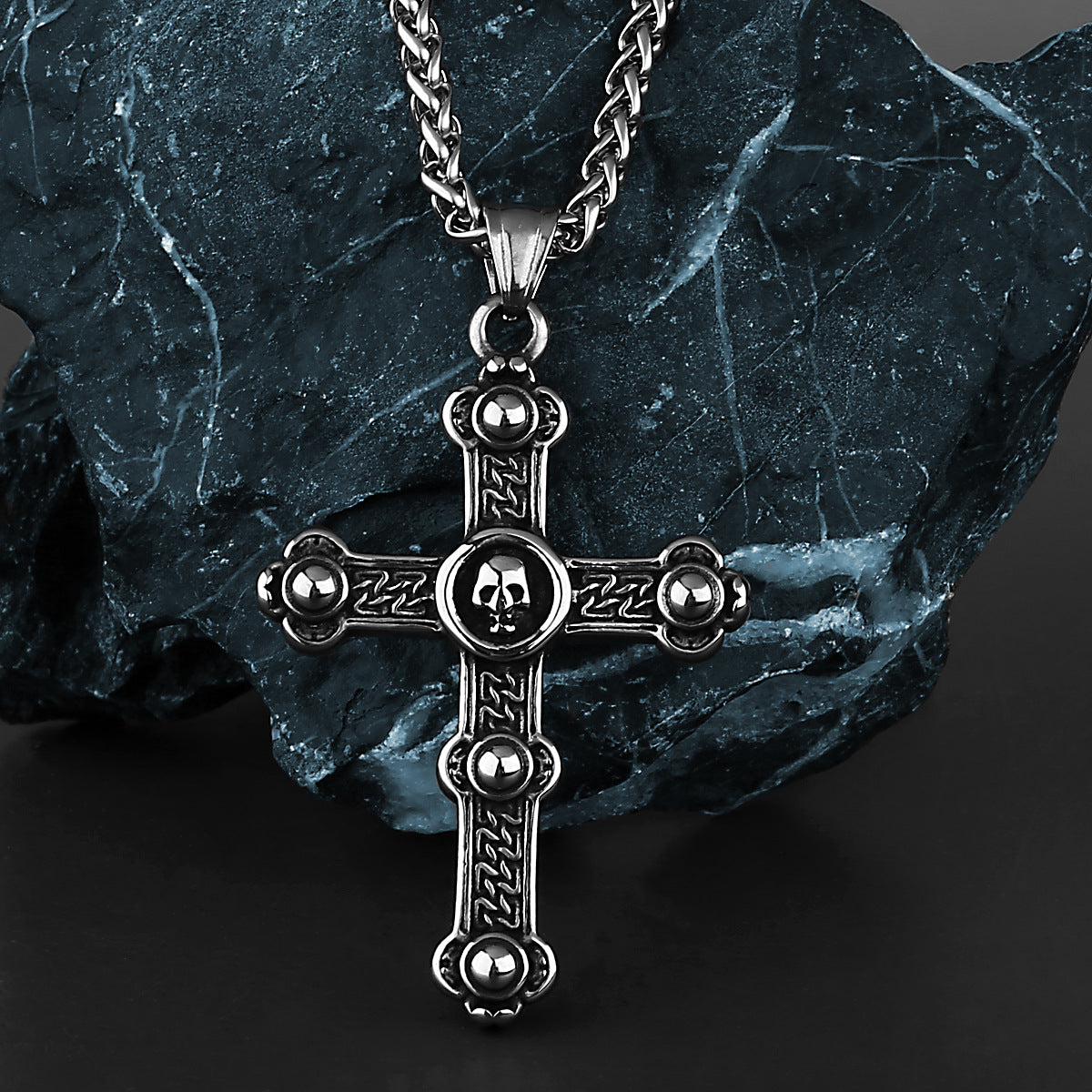 Retro Skull Cross-Motif Necklace