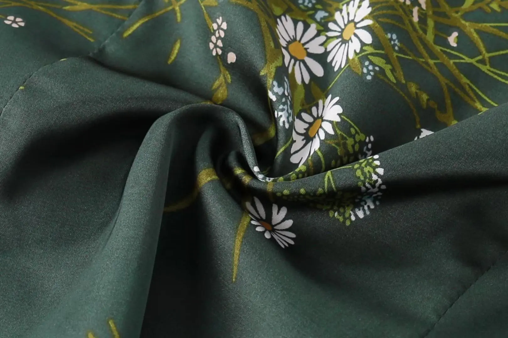 Green Floral Chinoise Satin Camisole Top / Size M - SALE