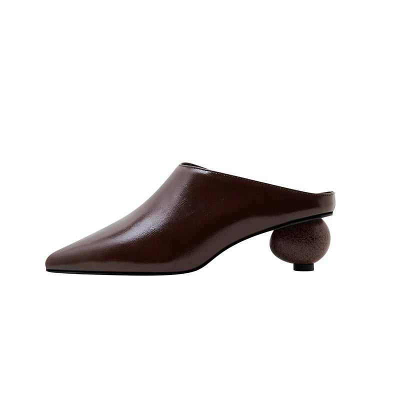 Mamiya Pointed Toe Ball Kitten Heel Pumps