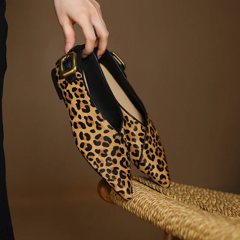 Dylla Pointed Tulip Wrap Flats