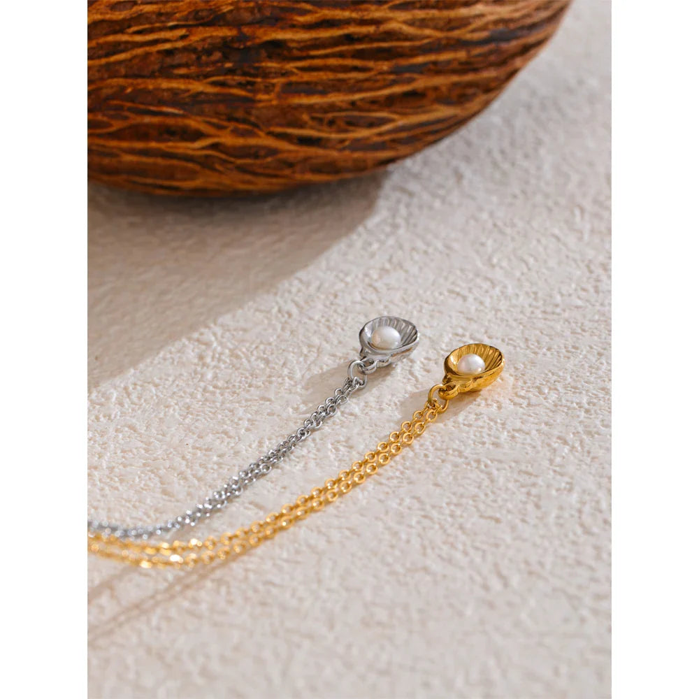 Mother Of Pearl Golden Shell Pendant Necklace