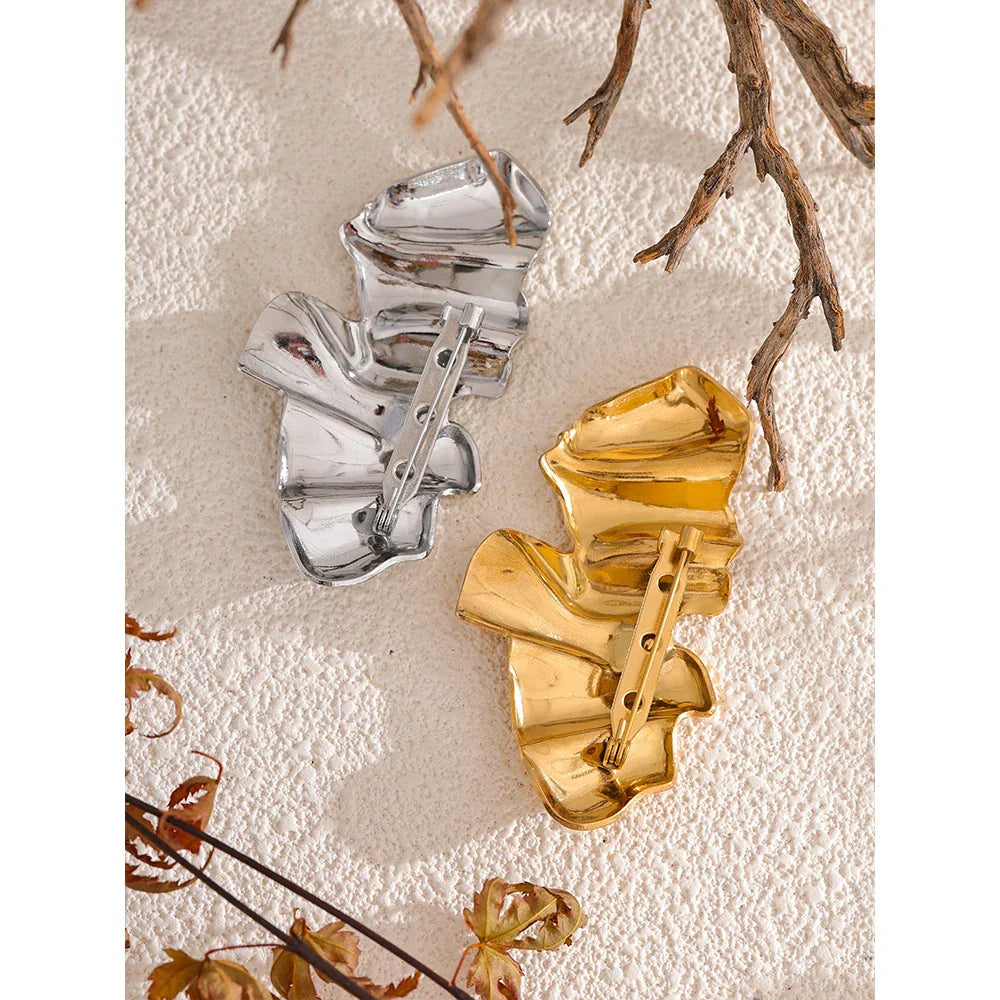 Addison Abstract Wavy Sculptural Brooch