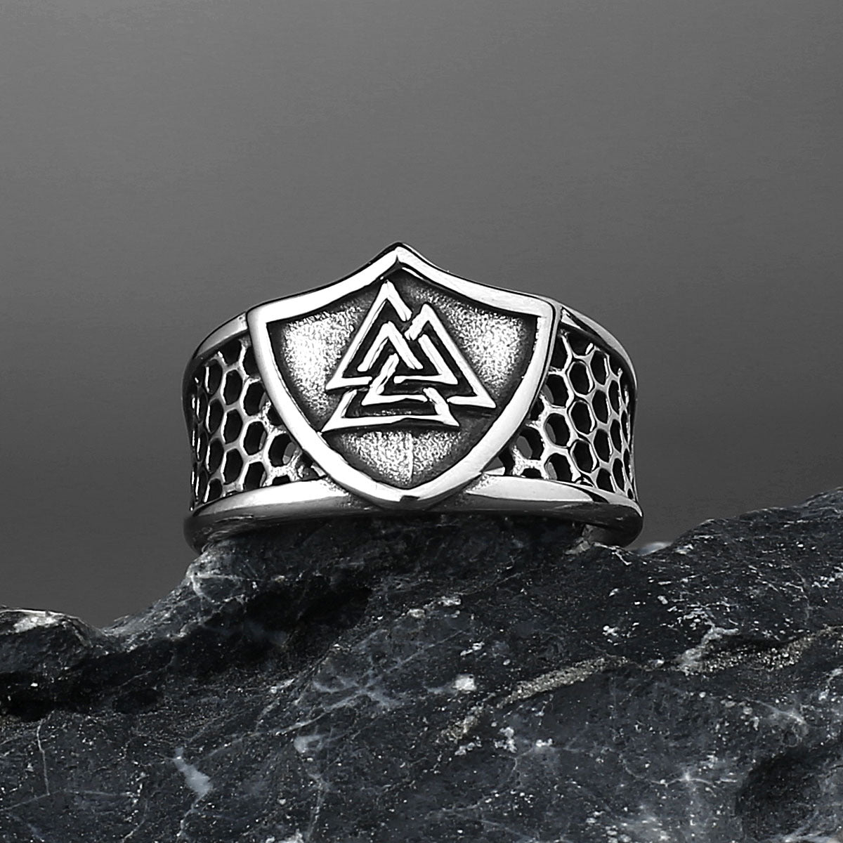 Shield Rune Hollow Ring