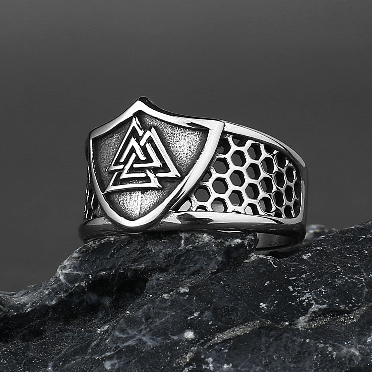 Shield Rune Hollow Ring
