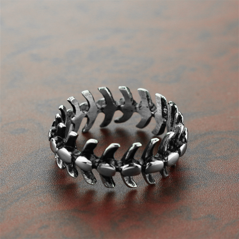 Skeleton Spine Ring