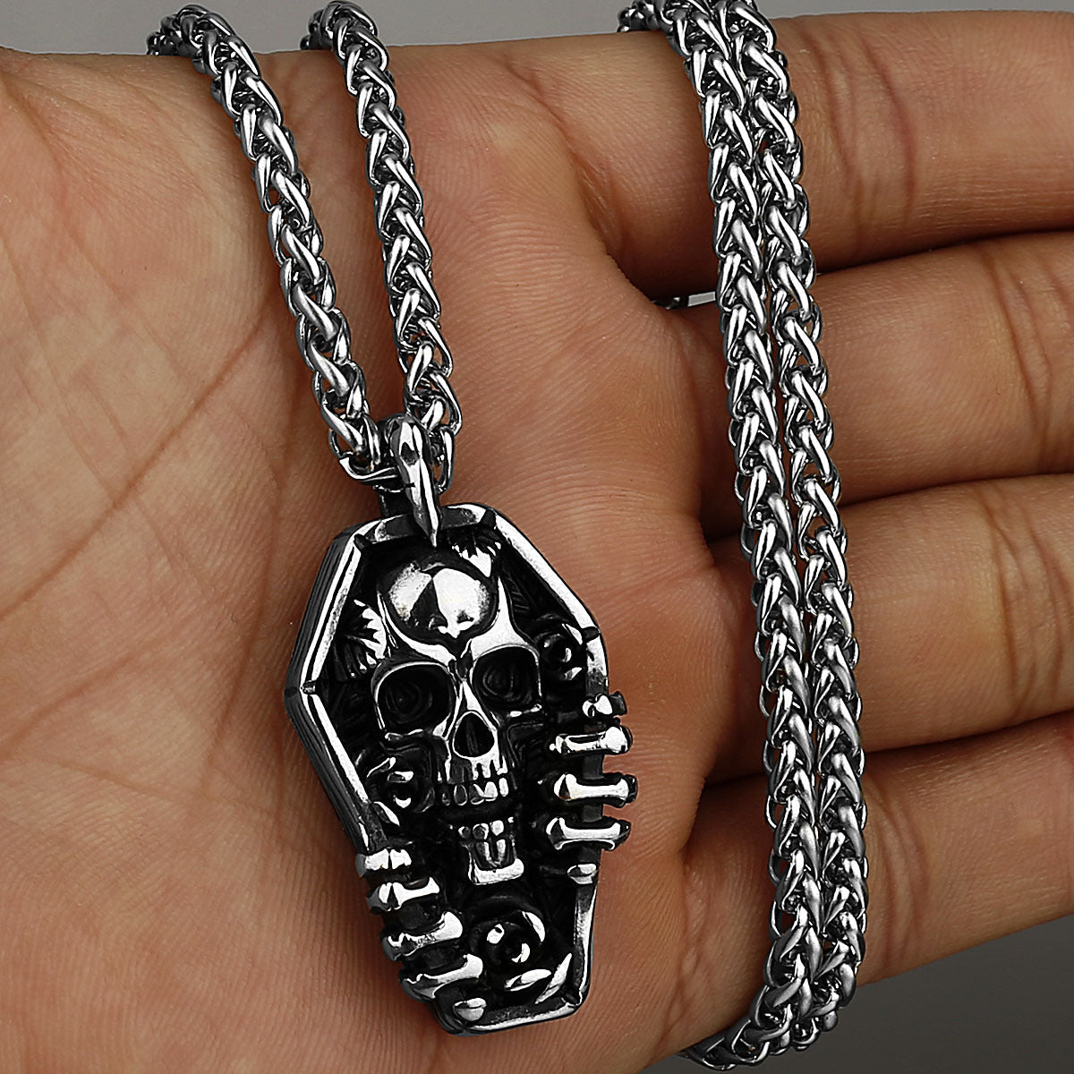 Unisex Skull-Motif Punk Necklace