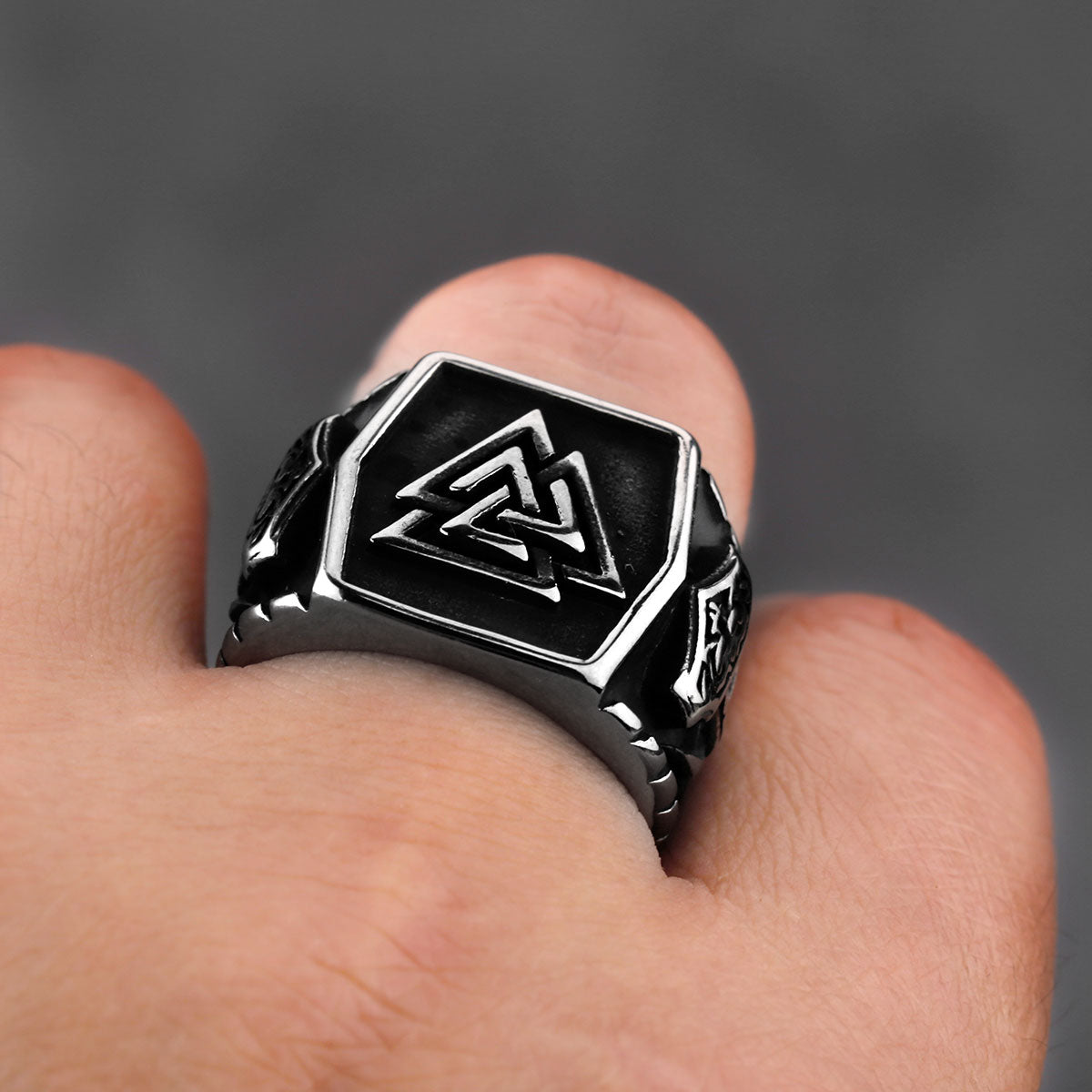 Valknut Thor's Hammer Mjolnir Ring