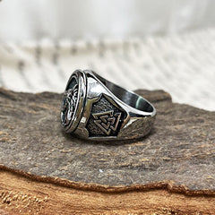 Valknut Wolf Head Amulet Ring