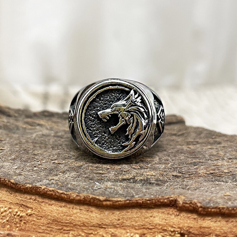 Valknut Wolf Head Amulet Ring