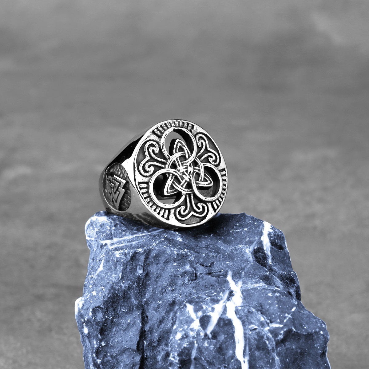 Victoria Trinity Celtic Knot Ring